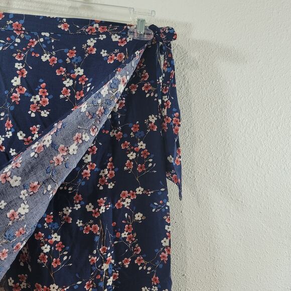 Xhilaration Blue Floral Hi Low Wrap Skirt Small Lightweight Flowy Soft - Picture 3 of 6